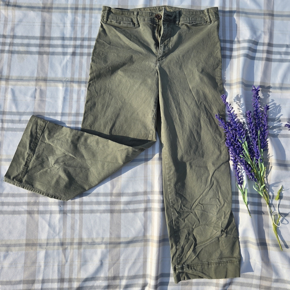 Old Navy Green Straight Leg Pants